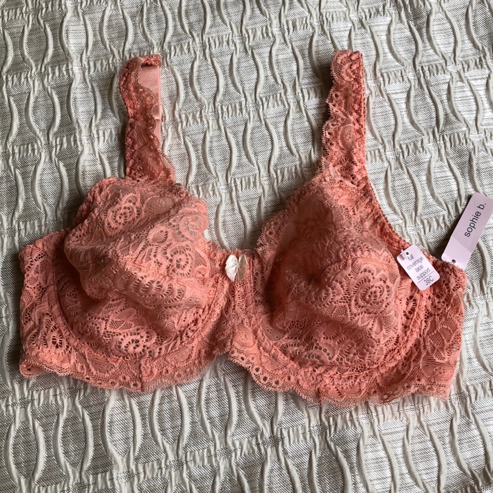 3/$18! Sophie B-NWT- Full coverage support-no pdg